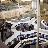 楽天証券について質問です。 積み立てNISA投資枠に毎月１０万円ずつ投資を行っており、楽天のクレジットカードを使った方法で積み立てしております。 妻にも同じようにやってもらおうと思っているのですが、引き落とし先にしたい口座（三井住友）の名義が私になっており、楽天証券口座の妻の名義と一致せず、設定できません。 楽天証券（妻）--楽天クレジットカード（妻）--引き落とし先口座（私） 家族カードを使った方法も考えたのですが、「贈与税がかかる場合がある」という注意書きがあり、できれば家族カードの方法は採用したくありません。 どなたか、こういったケースで、家族カードを使わず、クレジットカードによる積み立て設定が可能な方法をご存知の方いらっしゃいますでしょうか？