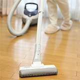 WF-1000MX4のBluetoothイヤホンを使ってます。 ウォークマンに繋いでいるときにPC（windows11）を立ち上げると、接続が勝手にそちらに切り替わってしまいます。自分としてはそのままウォークマンに繋がっててほしいのですが、解決策はありませんか？ 手動で切り替えろ、というのはわかりますが、毎回同じことを繰り返すのは煩わしく困っています。お願いします。